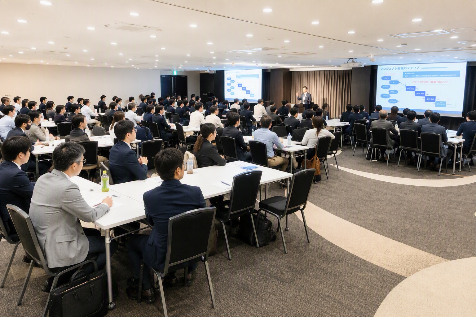 研修・教育を受ける社員のイメージ